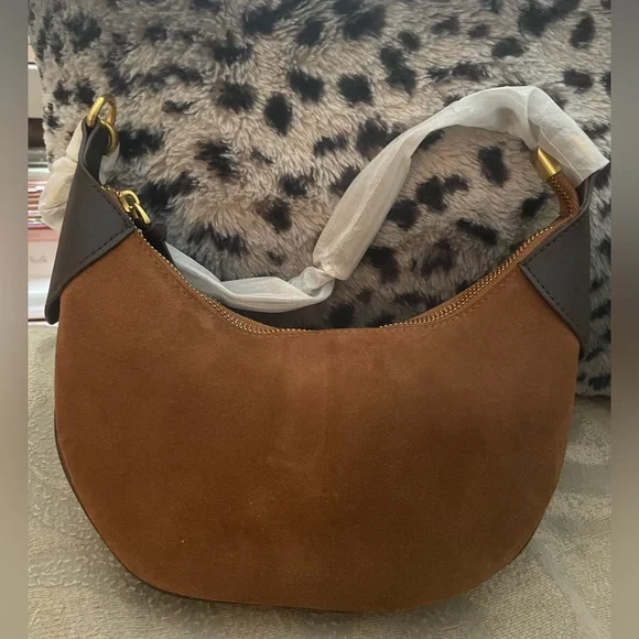 Cupcakes 🧁 and Cashmere Vintage Cowhide Crescent Bag - Picture 5 of 10